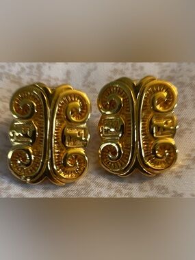 Vintage Fendi Gold-Tone Scroll Earrings